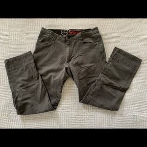 Wrangler ATG All Terrain Gear pants 36x32